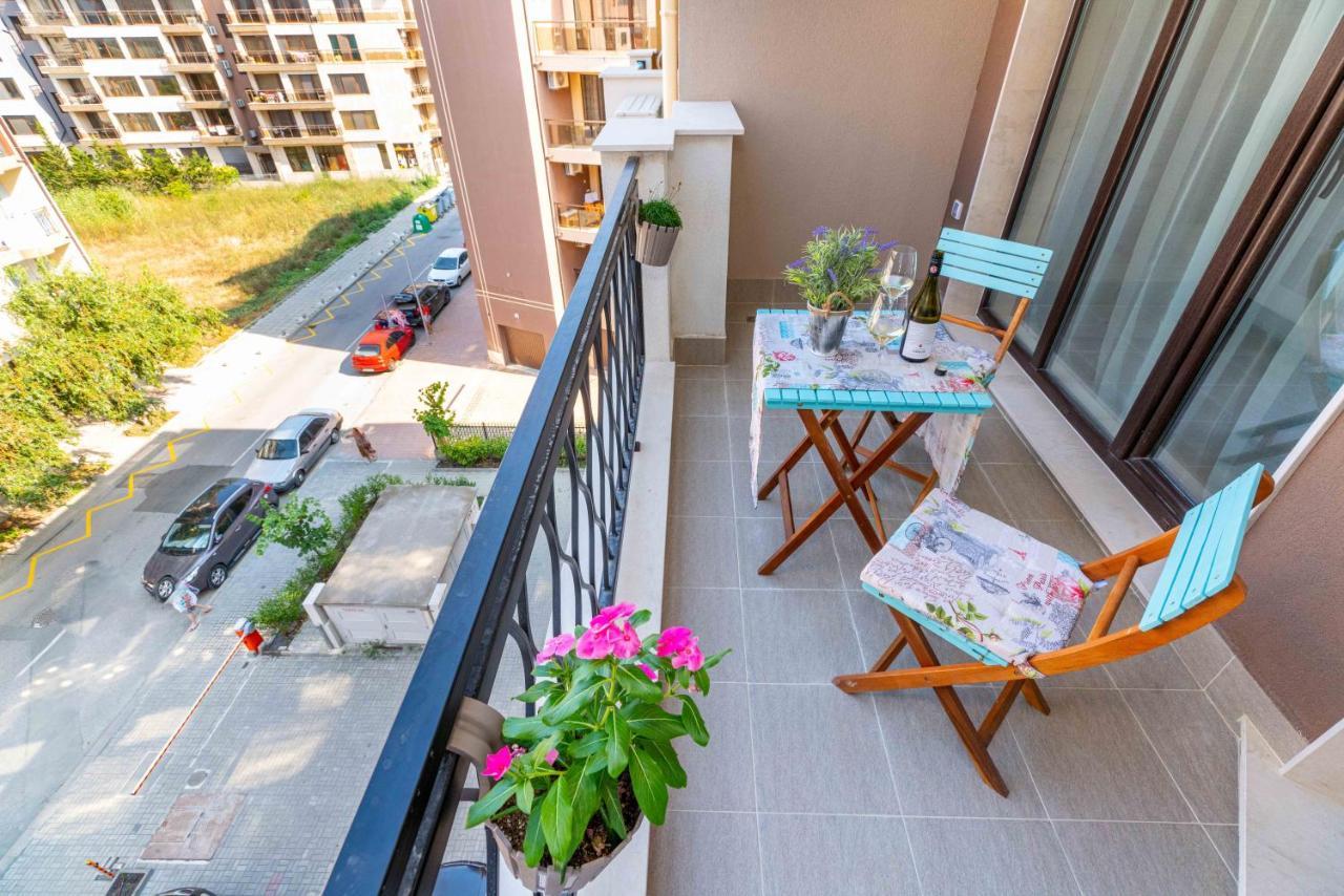 Pomorie Seaside Apartments Bagian luar foto